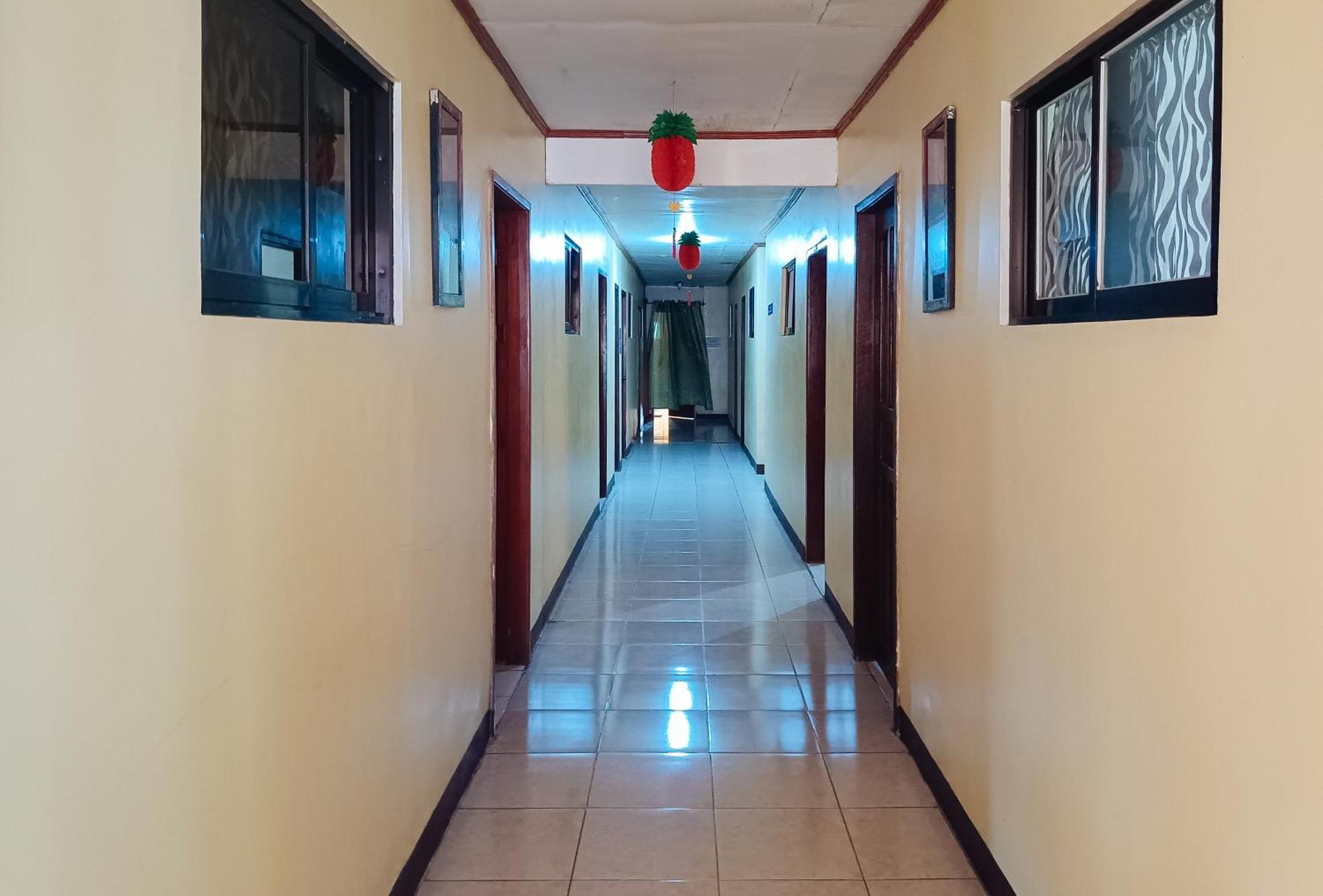 Reddoorz @ Grand Valley Hotel Junction Luna Cagayan Tagaytay City Eksteriør bilde